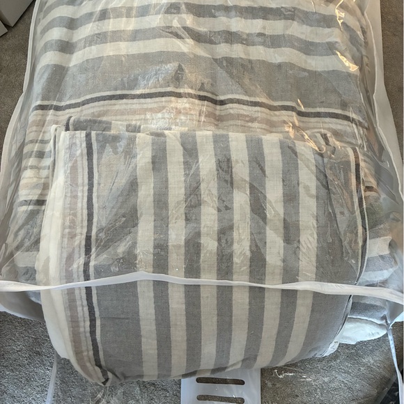 UGG Other - UGG Striped Comforter Set in Gray and White